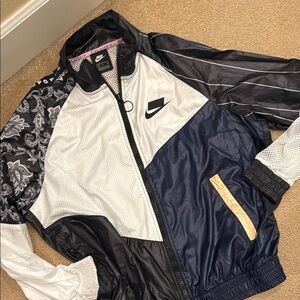 Nike Women’s Black and White Jacket